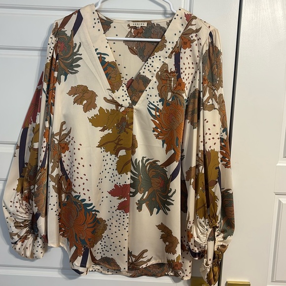JODIFL Tops - NWOT jodifl medium blouse